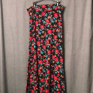 LULAROE SIZE LARGE MAXI